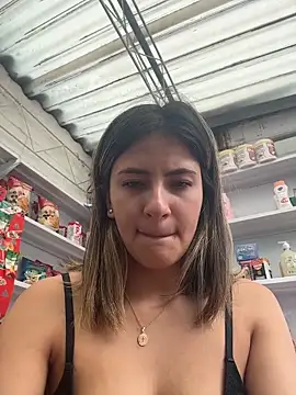 Andrea_19blonde's sex show image