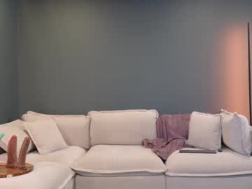 scout_has_fun's sex show image