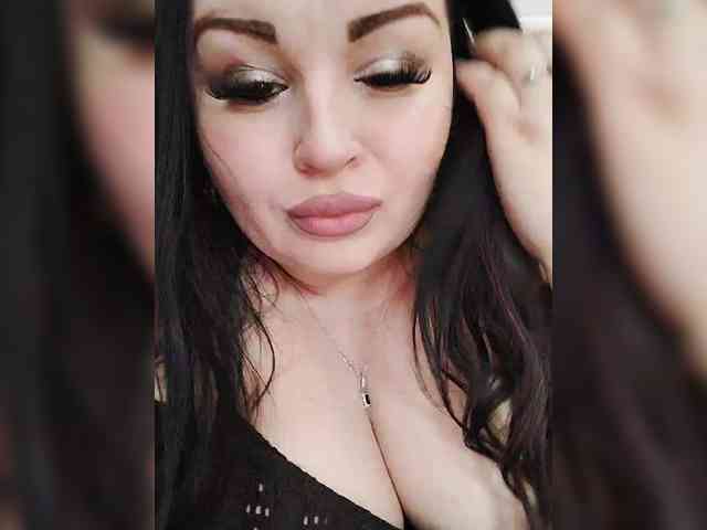 Monica-'s sex show image