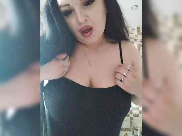 Monica-'s sex show image