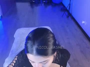 Изображение секс-шоу модели nicollbashel
