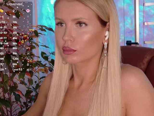 Anna-R's sex show image