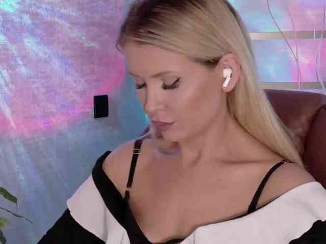 Anna-R's sex show image