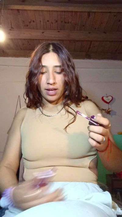 Изображение секс-шоу модели Cata_Brown