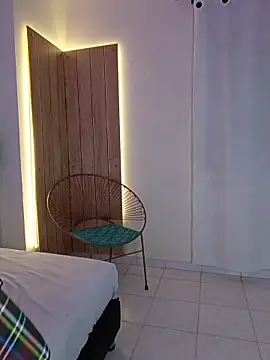 shainadavis's sex show image