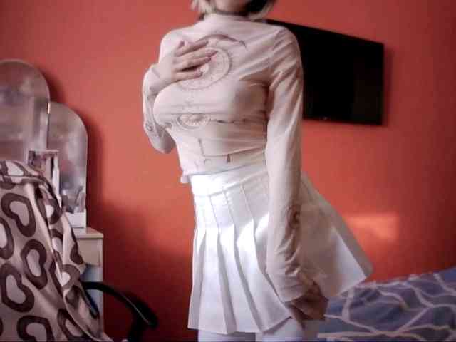 SnowWhiteNika's sex show image