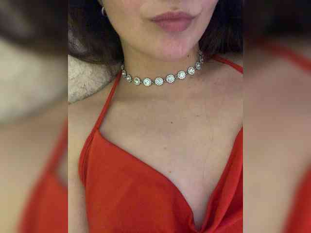 FeeBee's sex show image