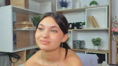 HildredUrive's sex show image