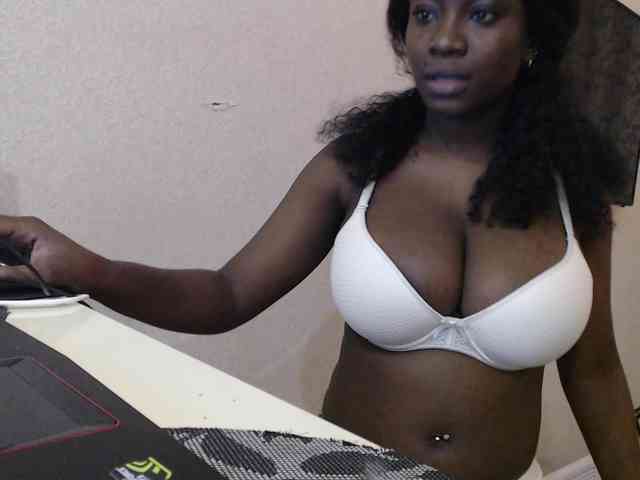 Sexshow-Bild von RussianBlackBaby