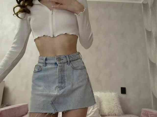 Oriella's sex show image