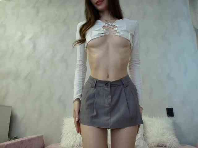 Oriella's sex show image