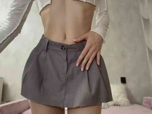 Oriella's sex show image