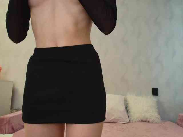 Oriella's sex show image