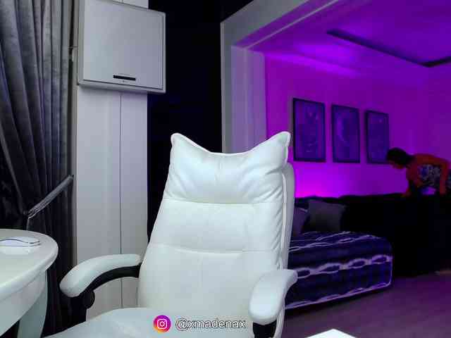 xkaralevax's sex show image