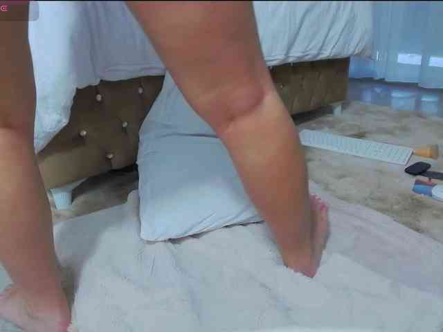 golden-caroline's sex show image