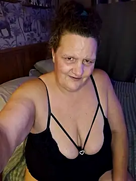 MissQueenBeex's sex show image