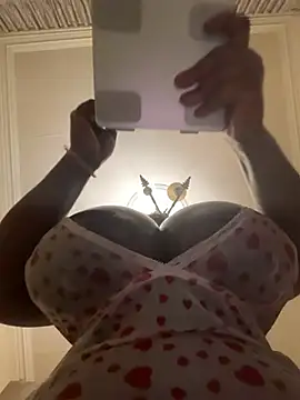 Изображение секс-шоу модели xXXSexyamazon Изображение секс-шоу модели xXXSexyamazon