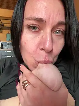 CuteNata's sex show image