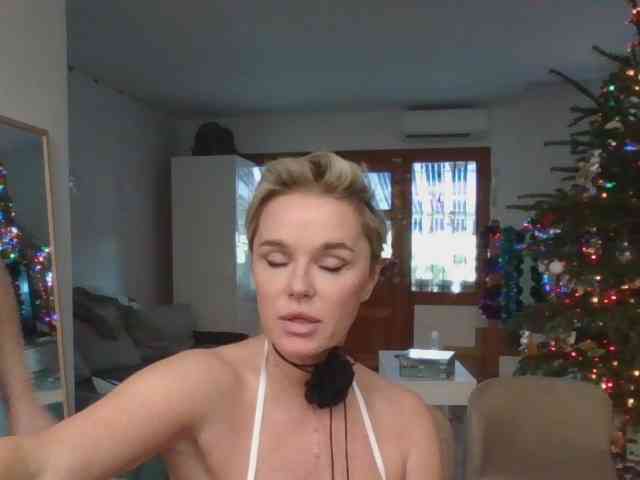 Sexshow-Bild von PleasureWeCouple Sexshow-Bild von PleasureWeCouple