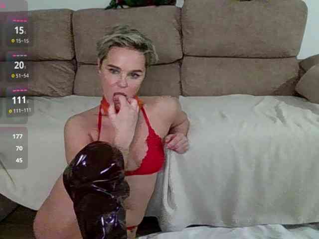 Sexshow-Bild von PleasureWeCouple Sexshow-Bild von PleasureWeCouple