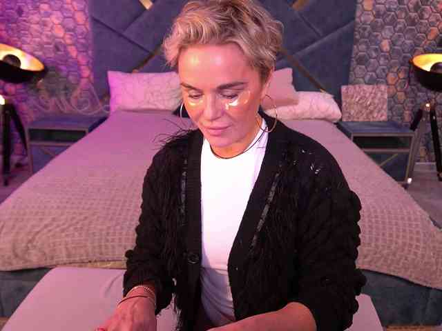 PleasureWeCouple's sex show image