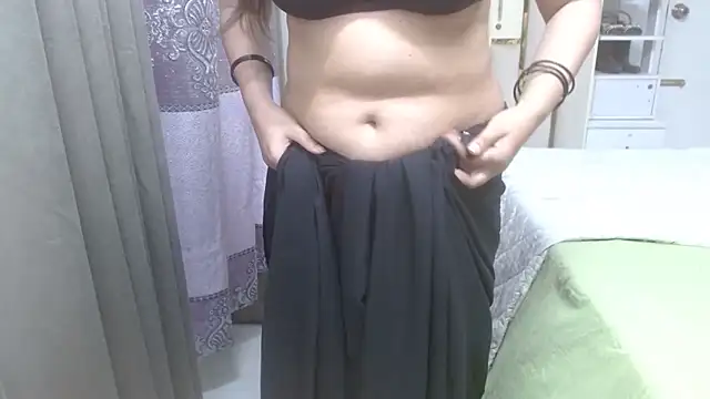 Lovelywife786's sex show image