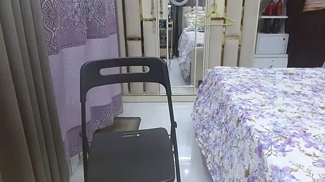 Изображение секс-шоу модели Lovelywife786 Изображение секс-шоу модели Lovelywife786