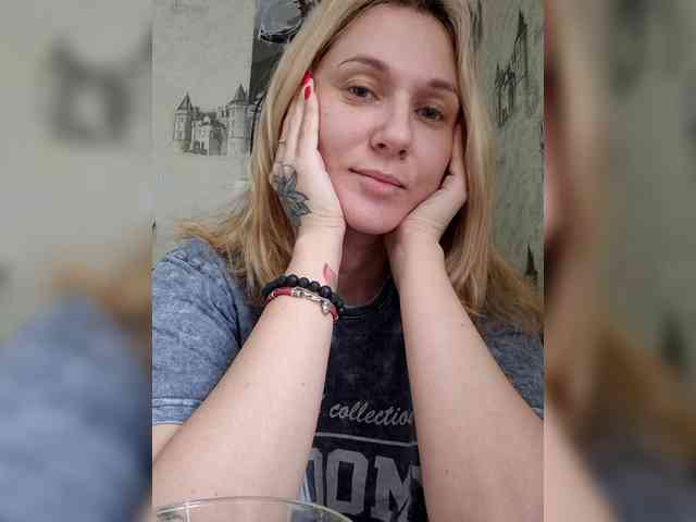 Sexshow-Bild von kykyshe4ka Sexshow-Bild von kykyshe4ka