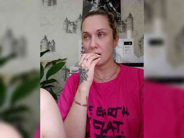 Sexshow-Bild von kykyshe4ka Sexshow-Bild von kykyshe4ka