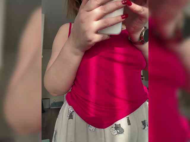 Изображение секс-шоу модели Katniss-K