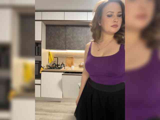 Katniss-K's sex show image