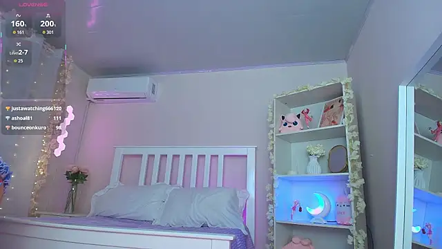 Изображение секс-шоу модели ely_cherry18 Изображение секс-шоу модели ely_cherry18