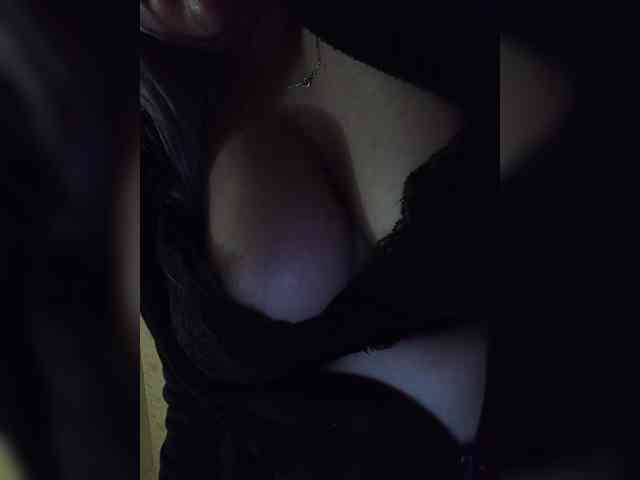 Изображение секс-шоу модели EveHugs