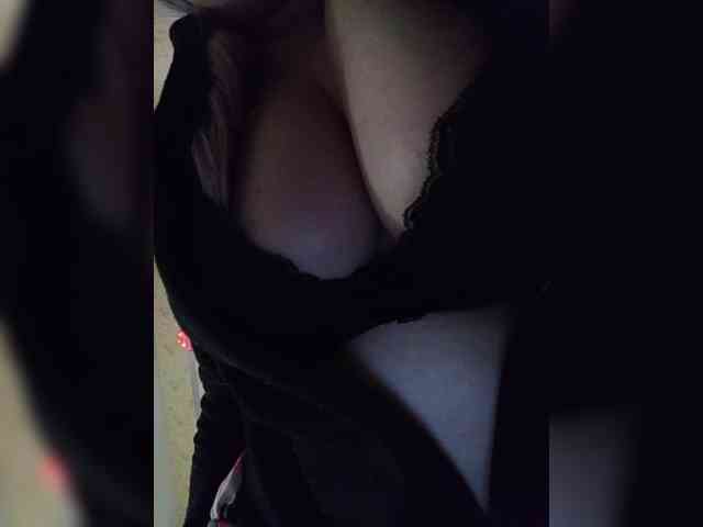 Изображение секс-шоу модели EveHugs