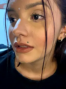 Melanyprada's sex show image Melanyprada's sex show image