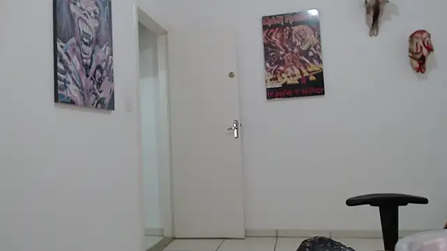Изображение секс-шоу модели CrisBathoryxxx