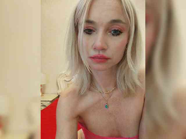 AlinaLoves's sex show image
