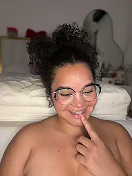 Lucy_wilson5's sex show image