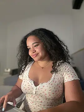 Lucy_wilson5's sex show image