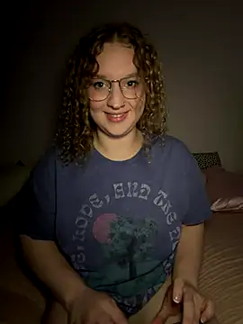 Изображение секс-шоу модели EmmieRae Изображение секс-шоу модели EmmieRae