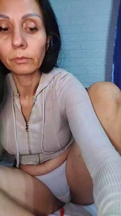 aledina78's sex show image