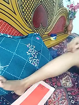 Rater-Rani-143's sex show image