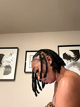 Изображение секс-шоу модели ForbiddenAddictions