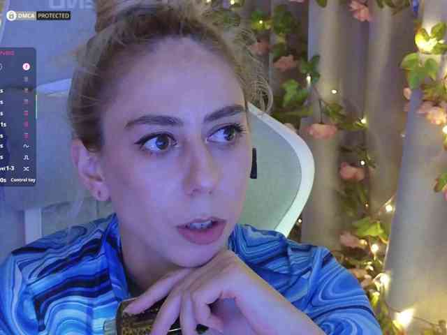 -Light-Fury-'s sex show image
