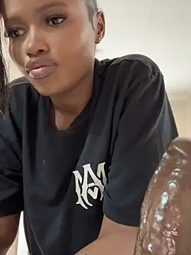 Изображение секс-шоу модели Neelo-Smith Изображение секс-шоу модели Neelo-Smith