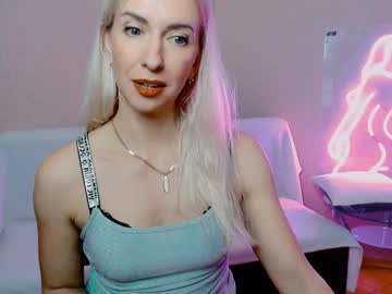 Изображение секс-шоу модели cute_smile_shy Изображение секс-шоу модели cute_smile_shy