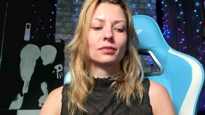 Изображение секс-шоу модели Karoline121 Изображение секс-шоу модели Karoline121