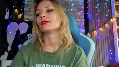 Изображение секс-шоу модели Karoline121 Изображение секс-шоу модели Karoline121