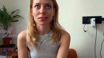 Karoline121's sex show image