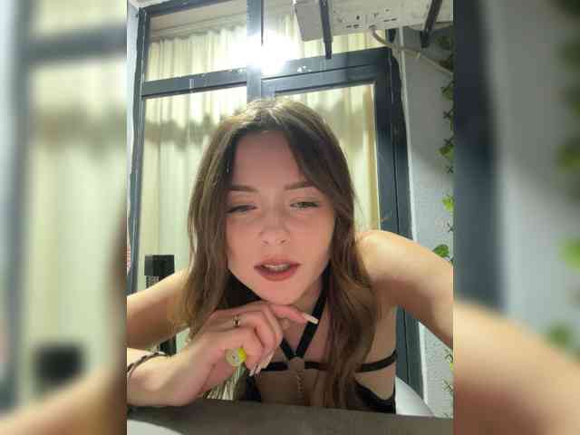 Lisuniyaa's sex show image
